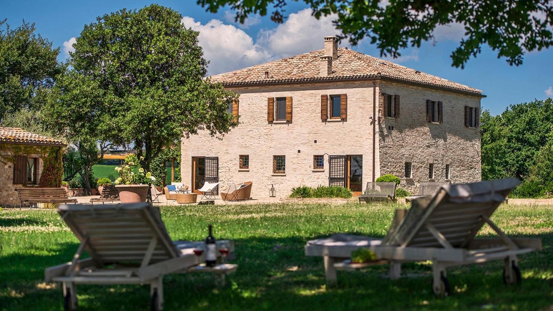 Casa Eugenia 8, Emma Pesaro