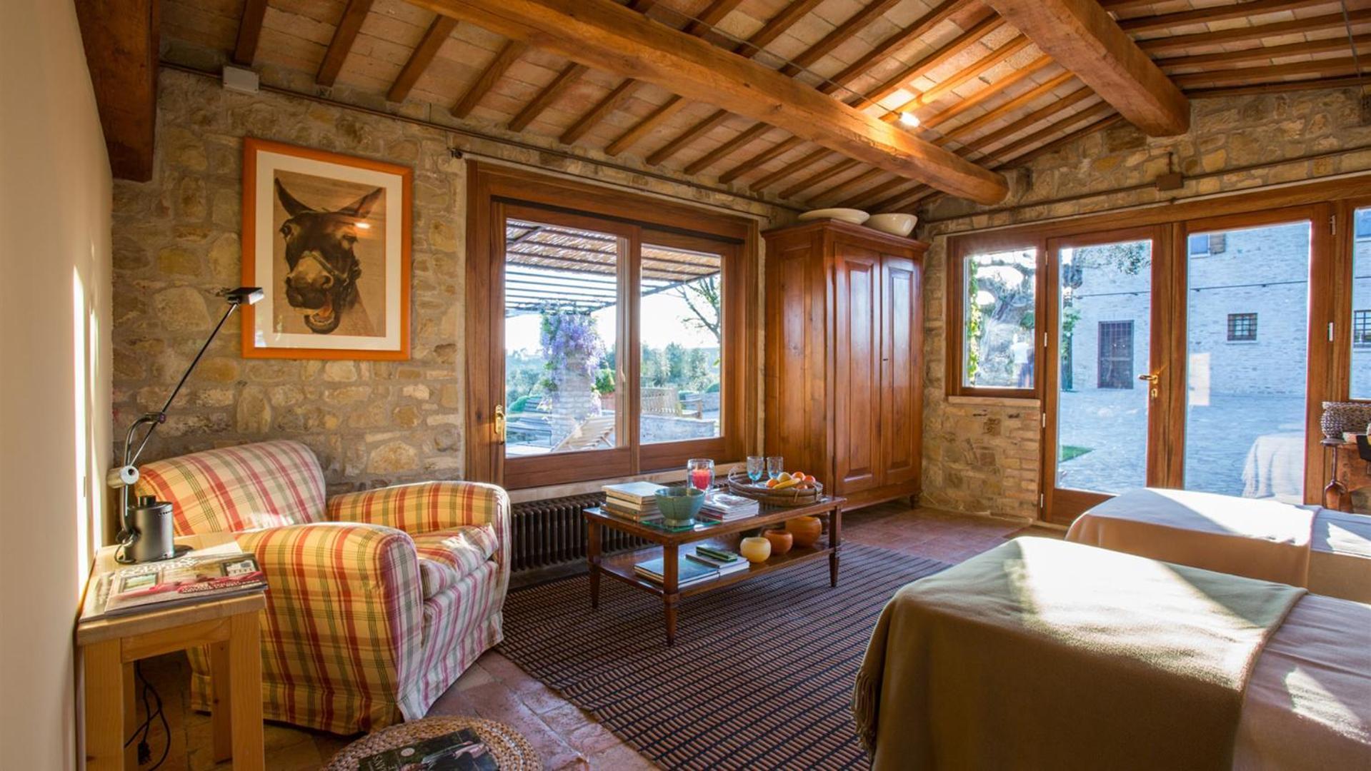 Casa Eugenia 8, Emma Pesaro
